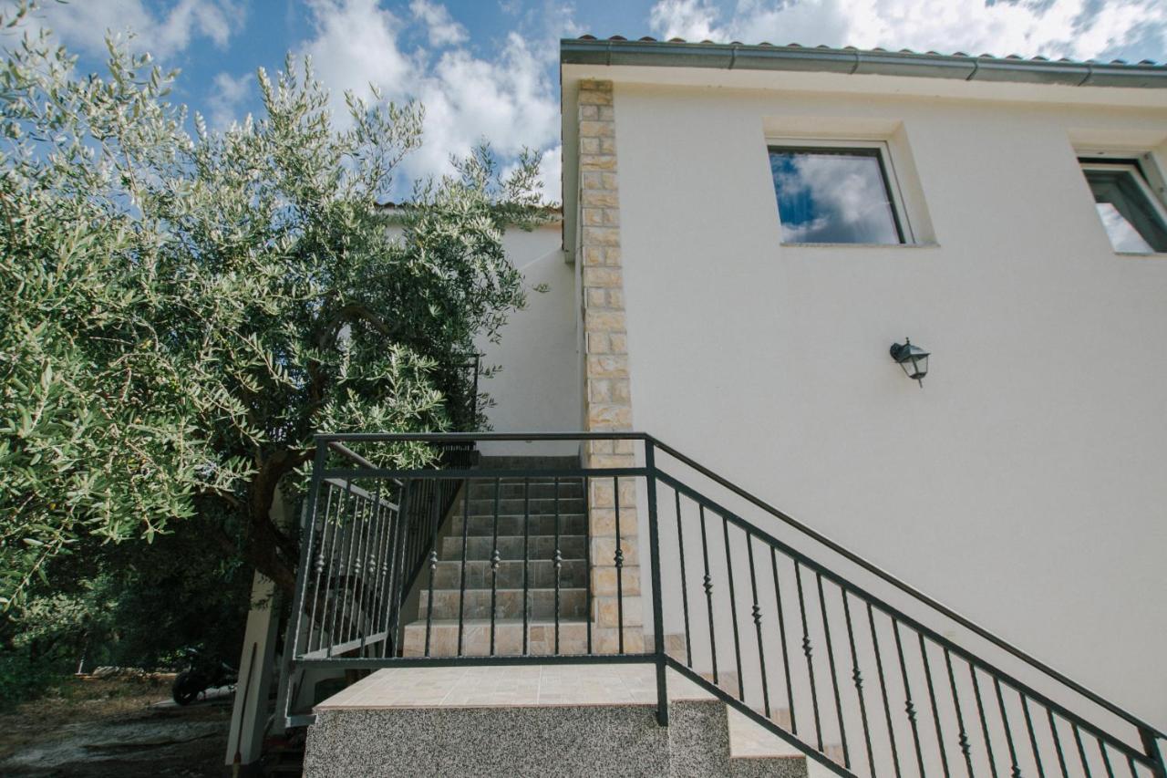 Tomislav Apartment Трогир Екстериор снимка